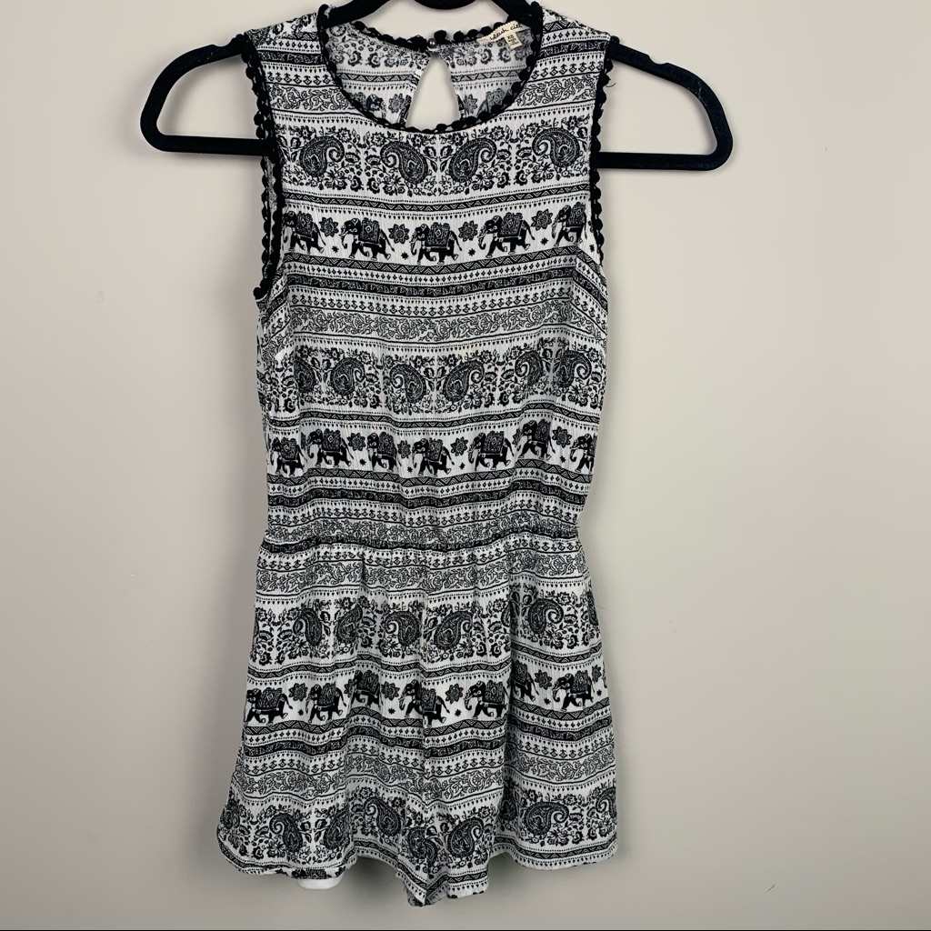 Elephant Patterned Romper !